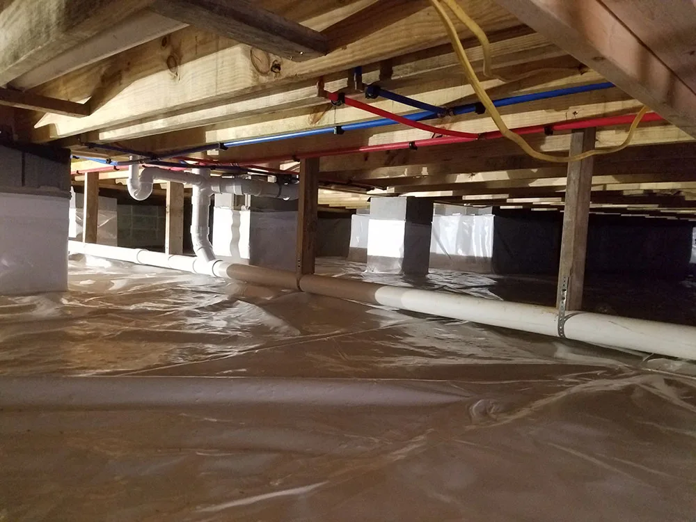 Short Crawl Space Encapsulation with Plumbing Obstacles