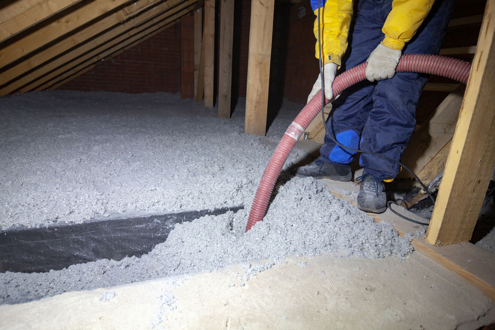 installing attic insulation